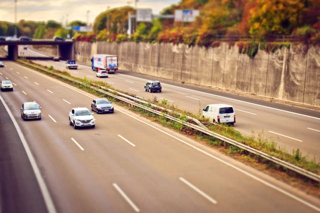 Najczęstsze przyczyny wypadków na drogach szybkiego ruchu